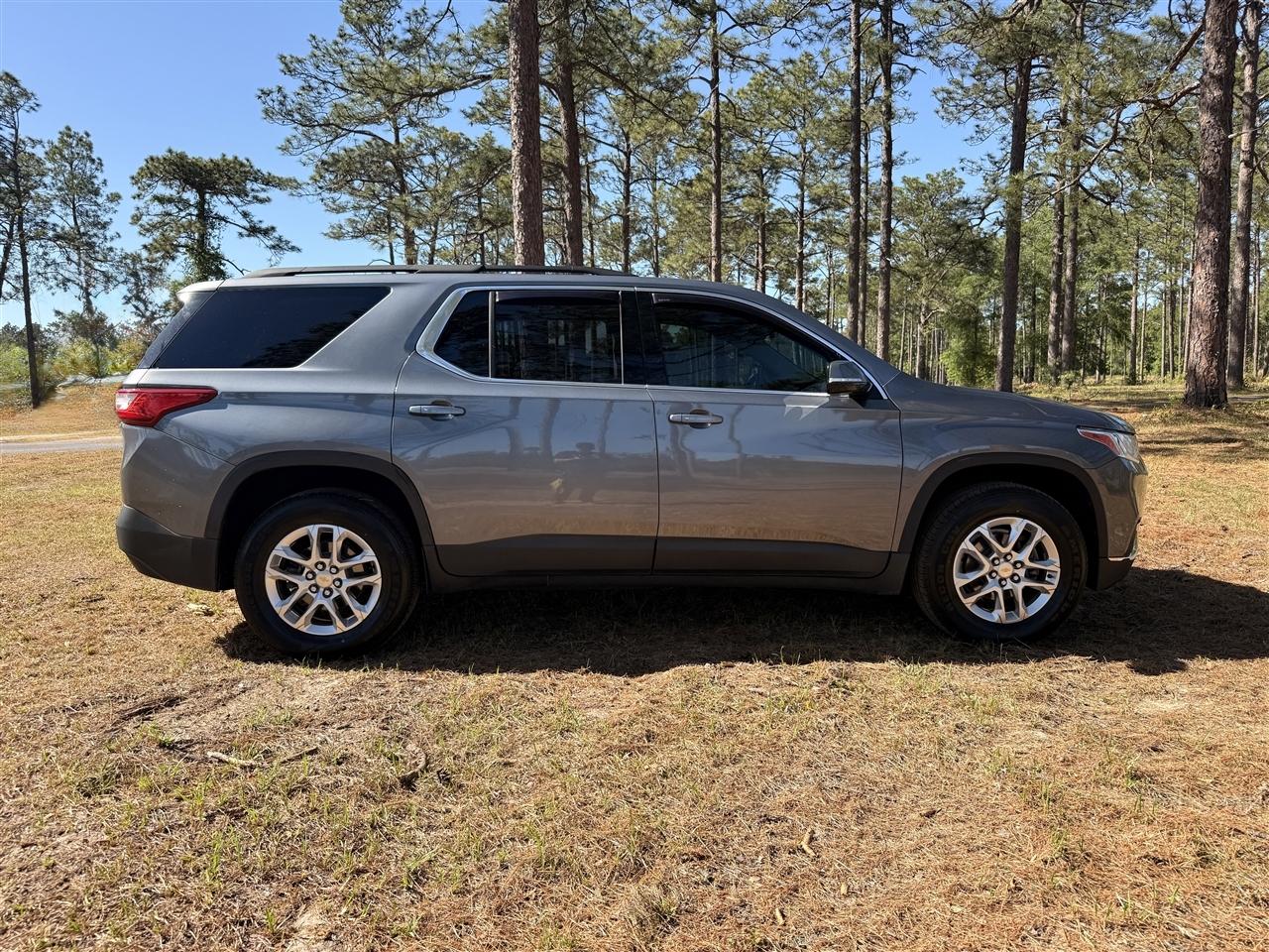 Chevrolet Traverse FWD 4dr LT Cloth w/1LT 2019
