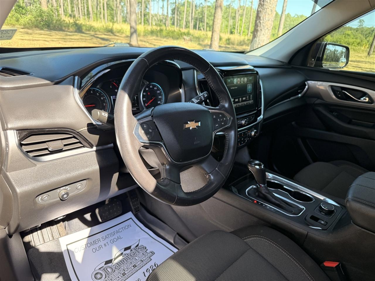 Chevrolet Traverse FWD 4dr LT Cloth w/1LT 2019