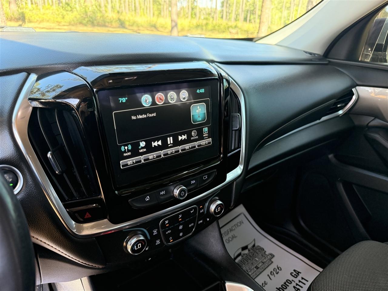 Chevrolet Traverse FWD 4dr LT Cloth w/1LT 2019