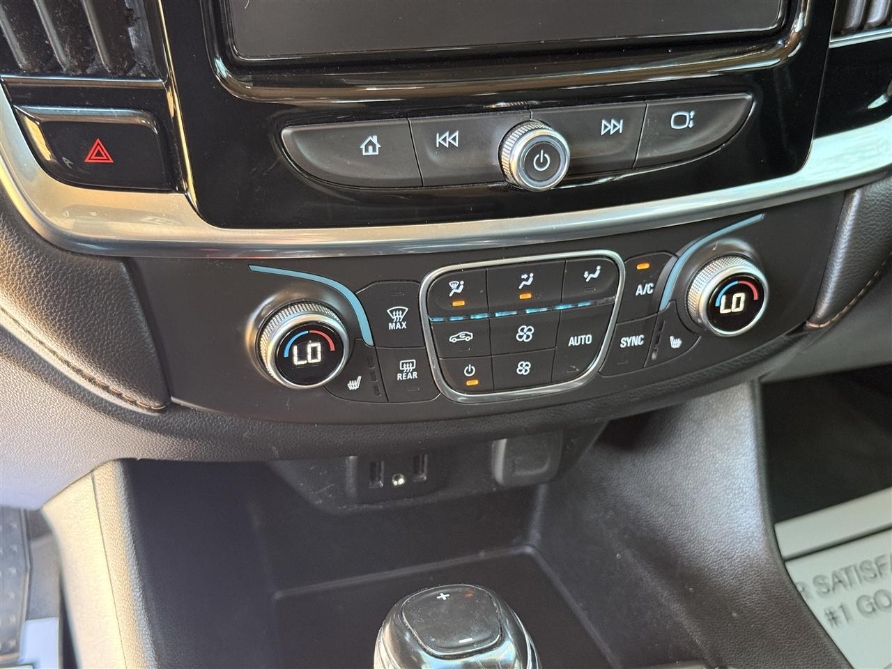 Chevrolet Traverse FWD 4dr LT Cloth w/1LT 2019