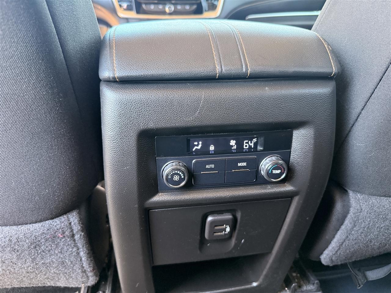 Chevrolet Traverse FWD 4dr LT Cloth w/1LT 2019