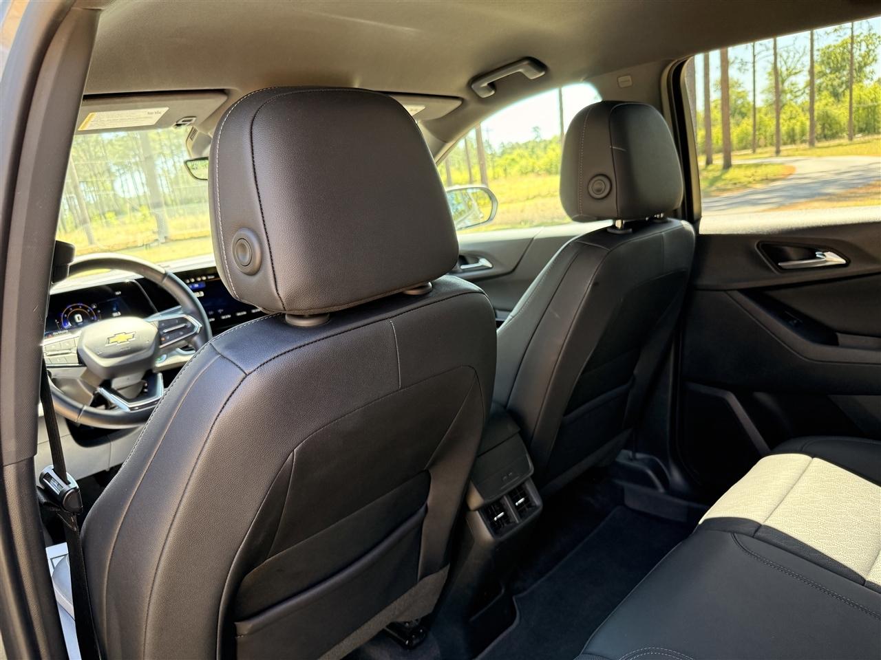 Chevrolet Equinox FWD 4dr LT w/1LT 2025