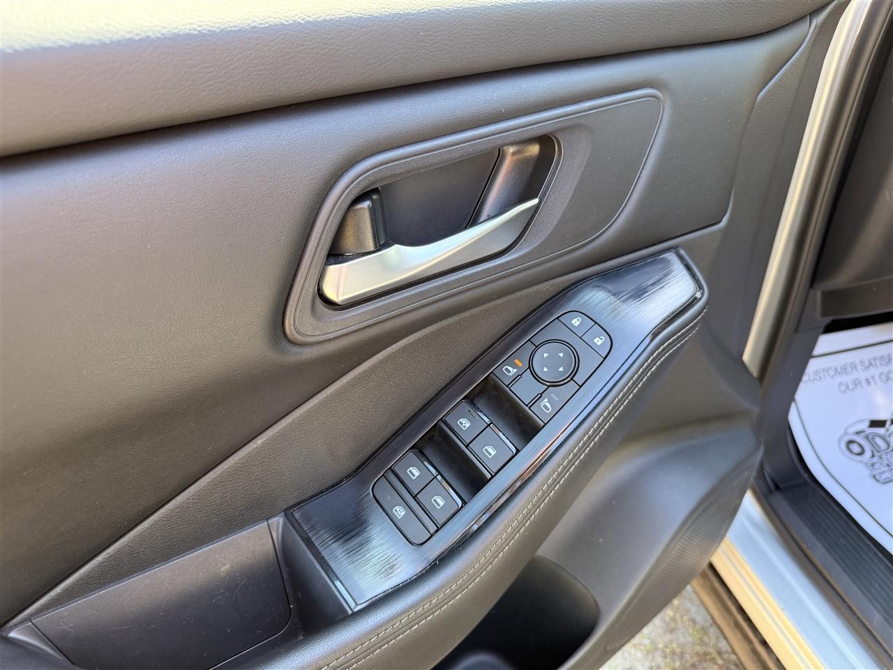 Nissan Rogue AWD SV 2024