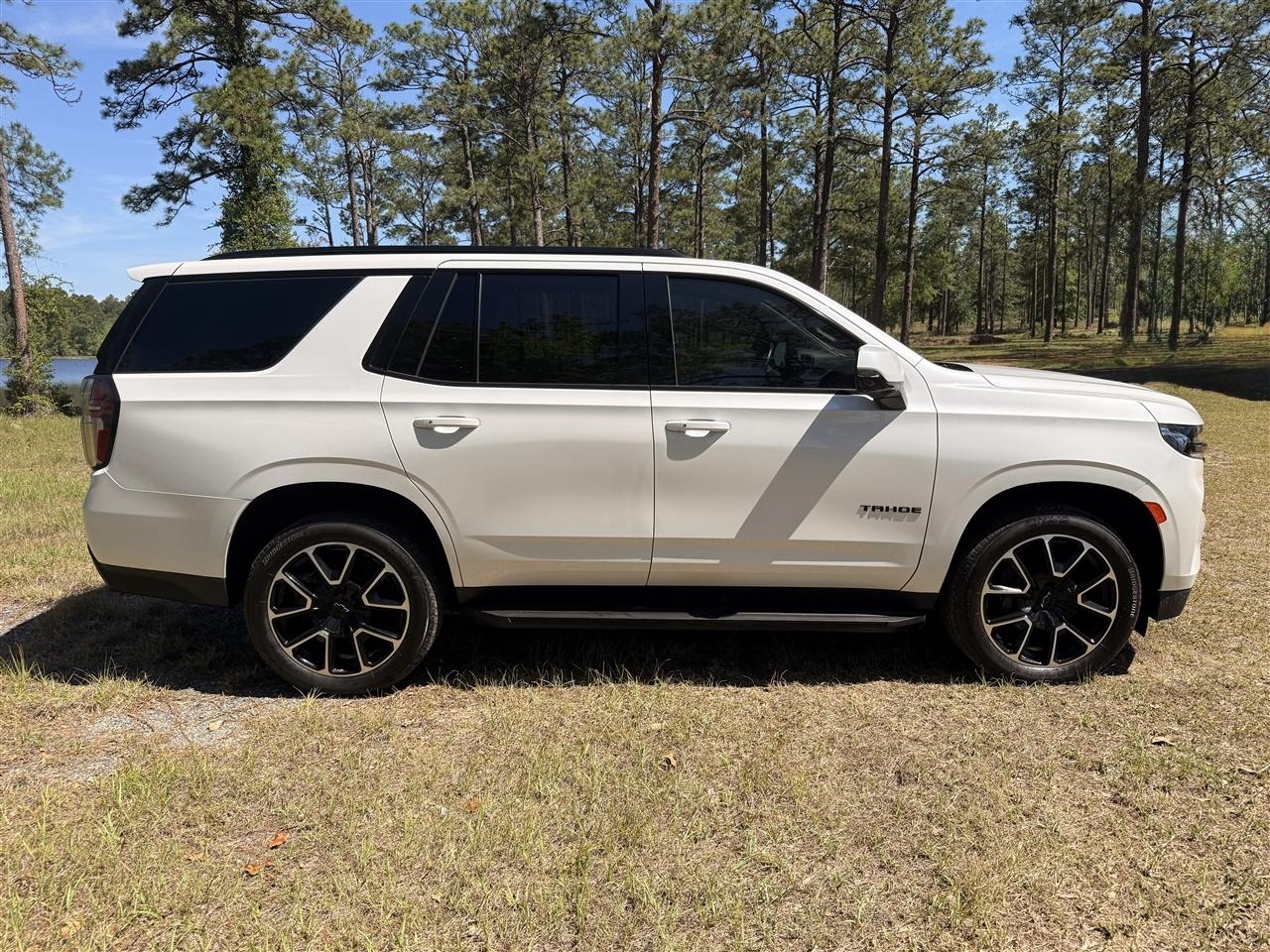 Chevrolet Tahoe 4WD 4dr RST 2021
