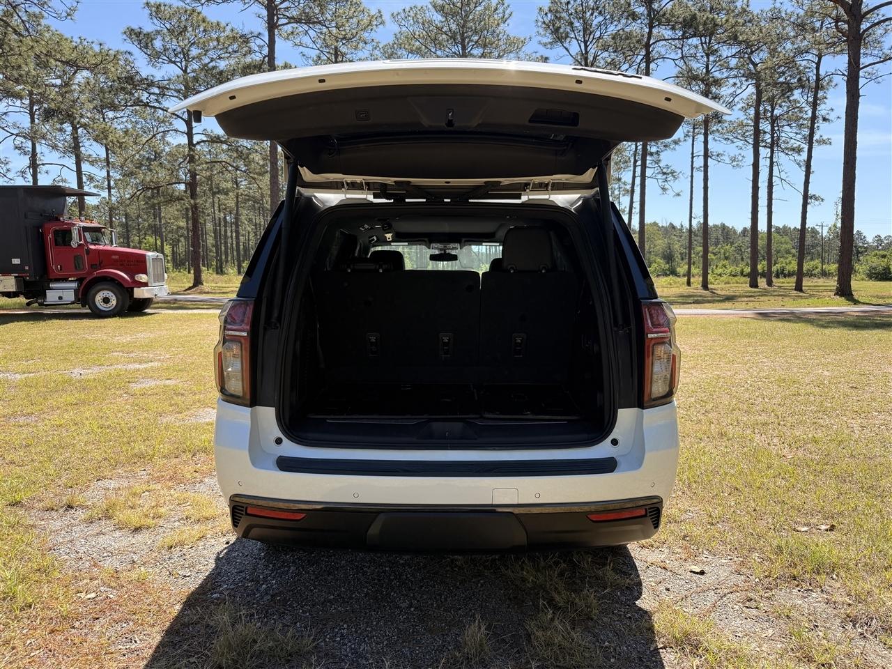 Chevrolet Tahoe 4WD 4dr RST 2021
