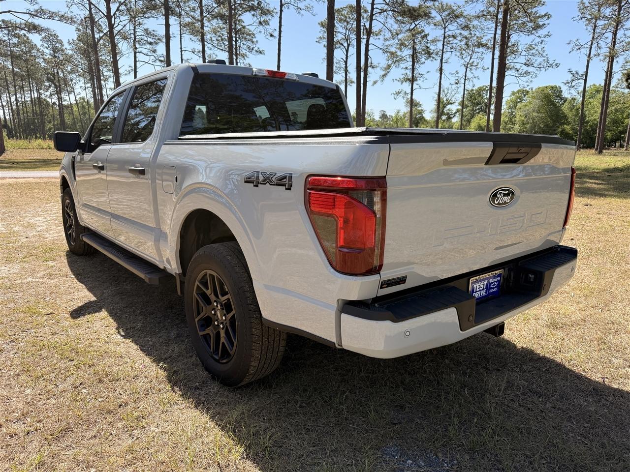 Ford F-150 STX 4WD SuperCrew 5.5' Box 2024