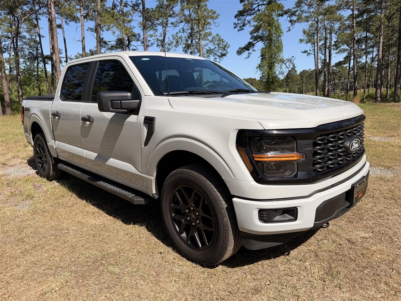 Ford F-150 STX 4WD SuperCrew 5.5' Box 2024