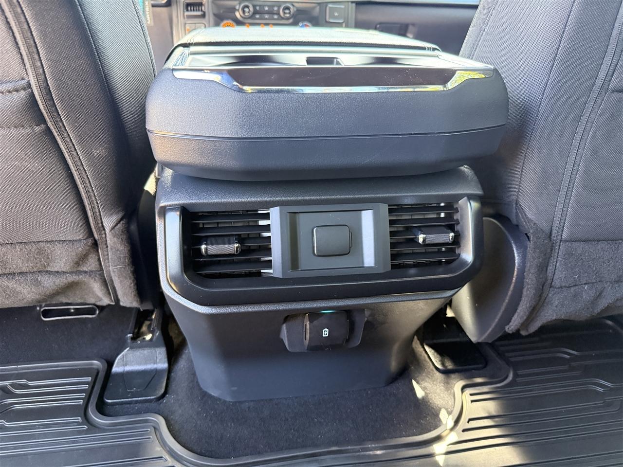 Ford F-150 STX 4WD SuperCrew 5.5' Box 2024