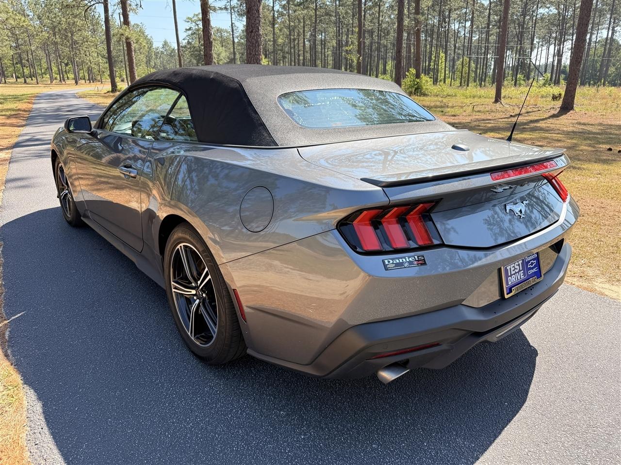 Ford Mustang EcoBoost Convertible 2024