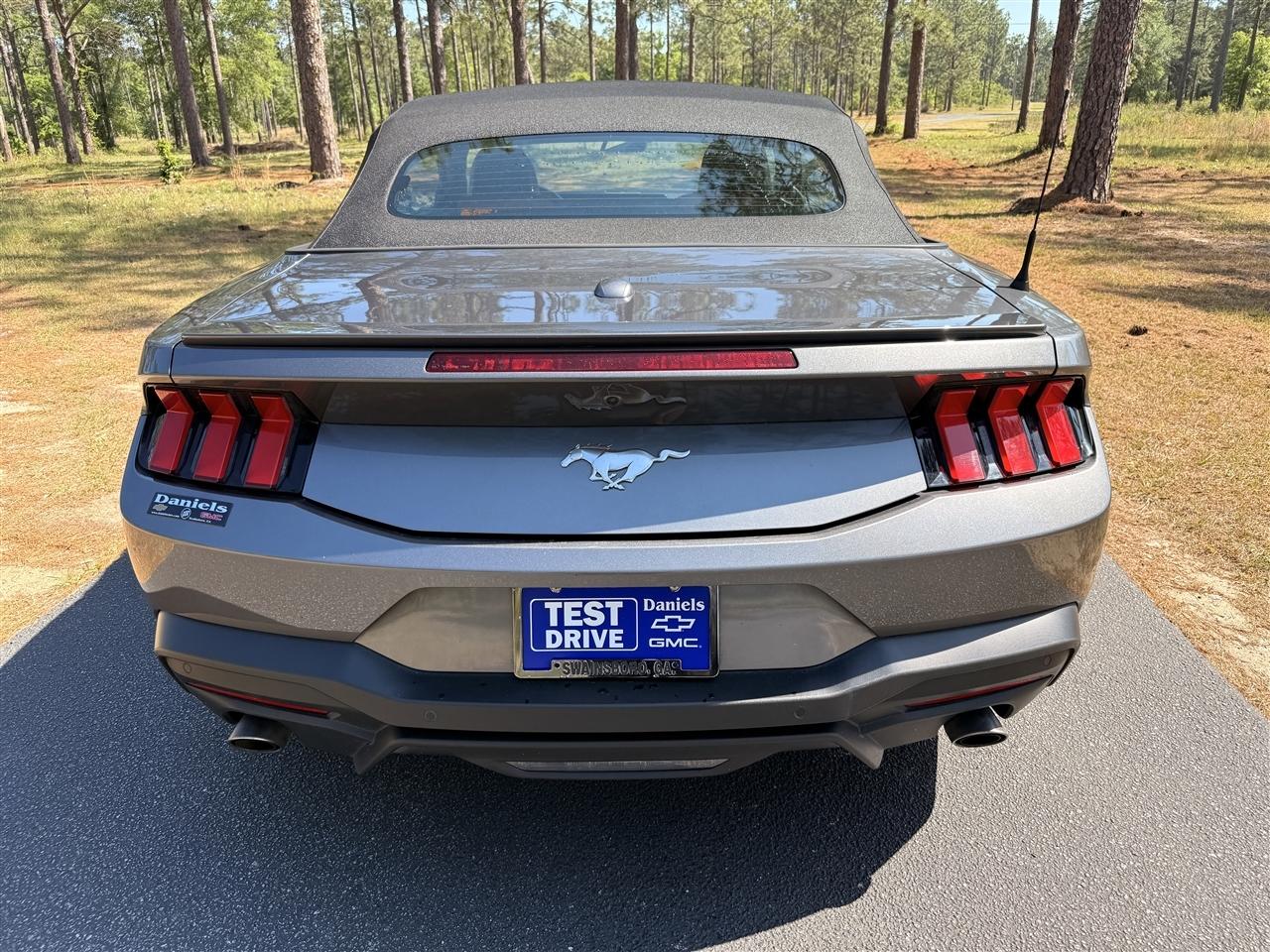 Ford Mustang EcoBoost Convertible 2024
