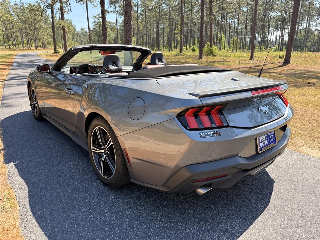 Ford Mustang EcoBoost Convertible 2024