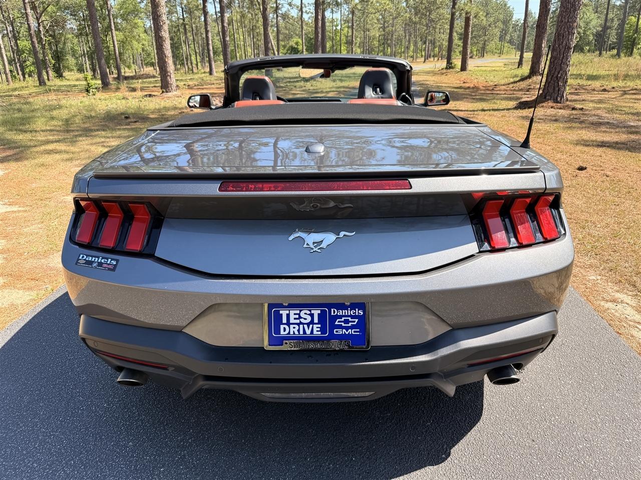 Ford Mustang EcoBoost Convertible 2024