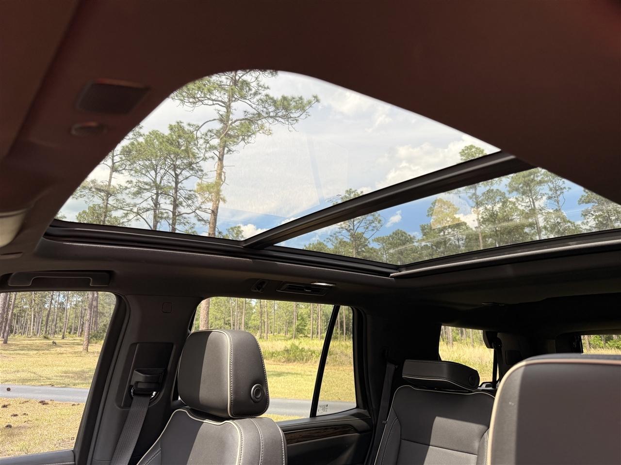 Chevrolet Tahoe 4WD 4dr Premier 2021
