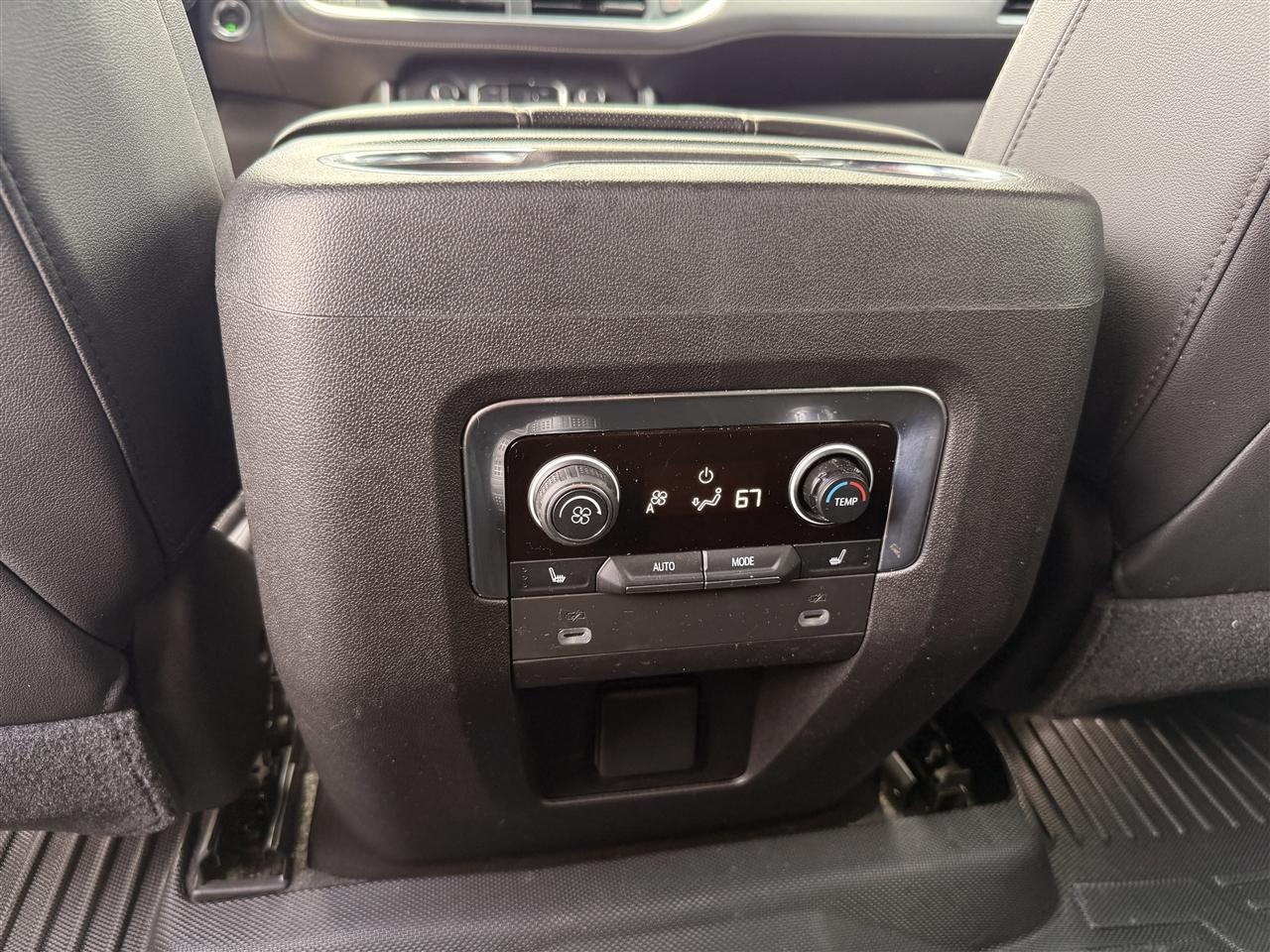 Chevrolet Tahoe 4WD 4dr Premier 2021