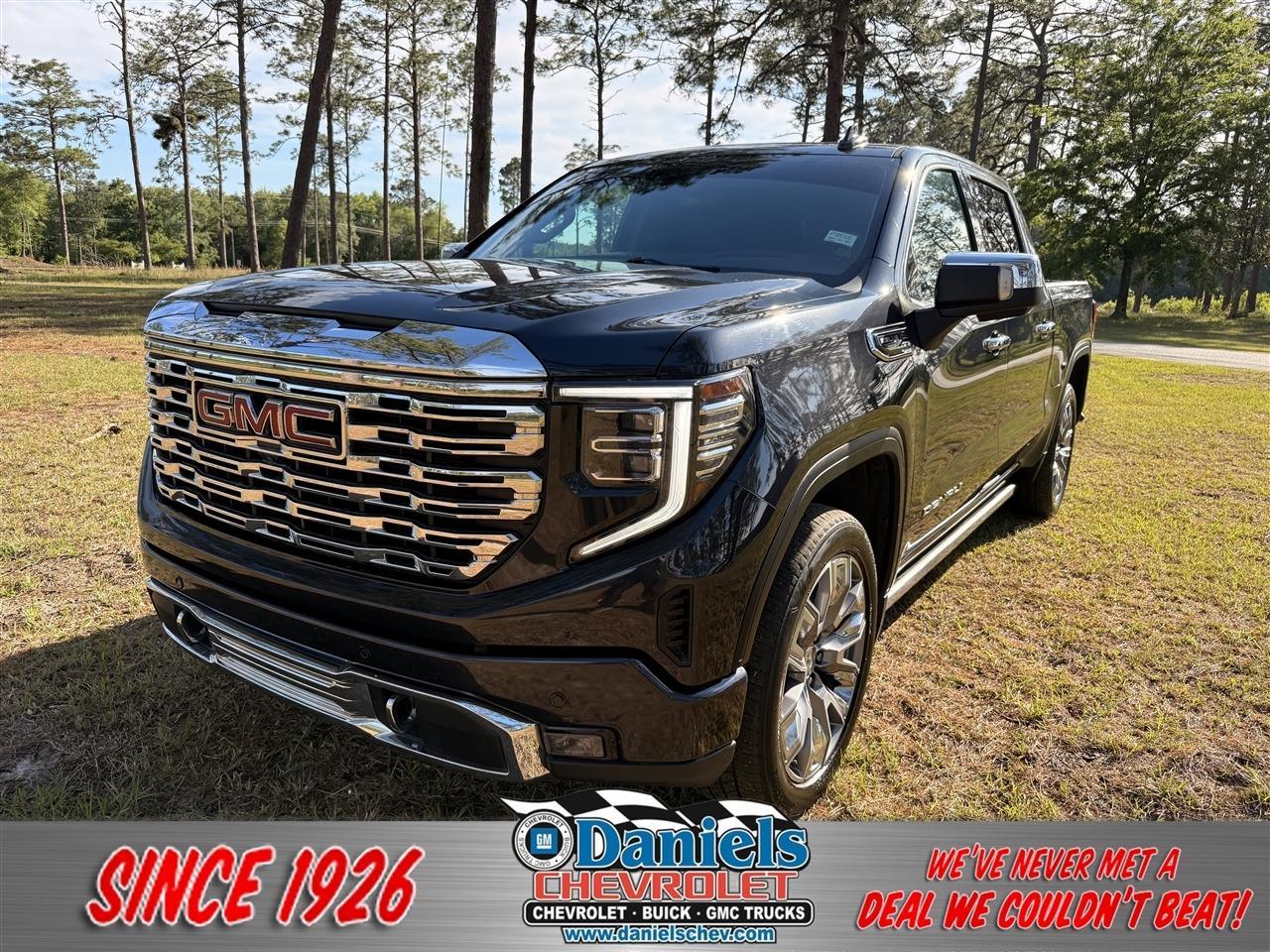 2022 GMC Sierra 1500 4WD Crew Cab 147" Denali