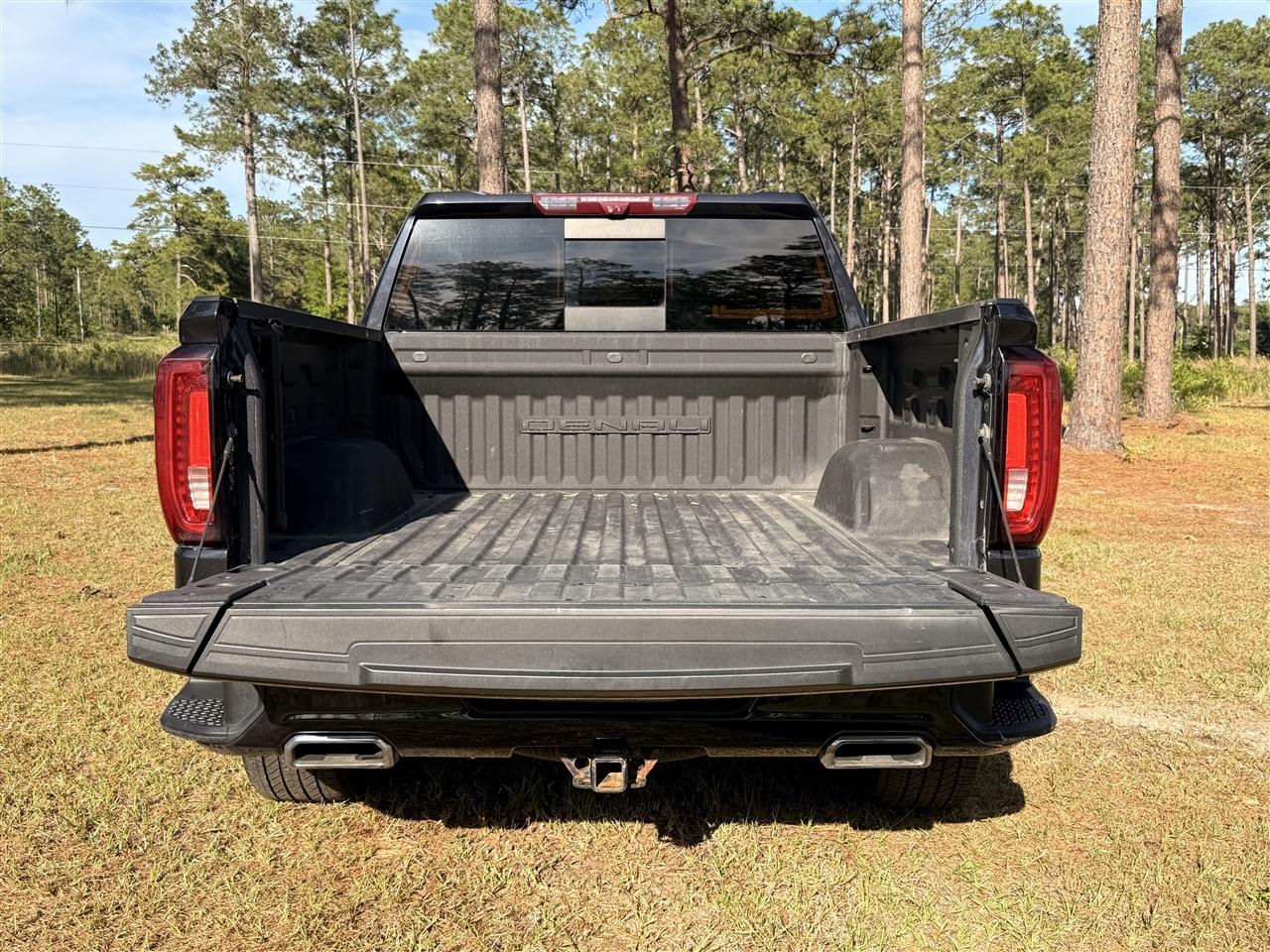 GMC Sierra 1500 4WD Crew Cab 147" Denali 2022