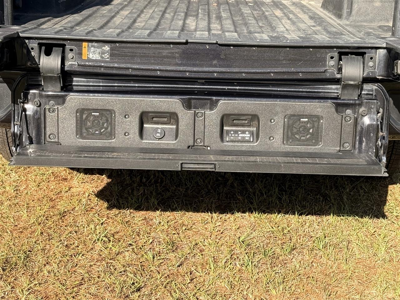 GMC Sierra 1500 4WD Crew Cab 147" Denali 2022