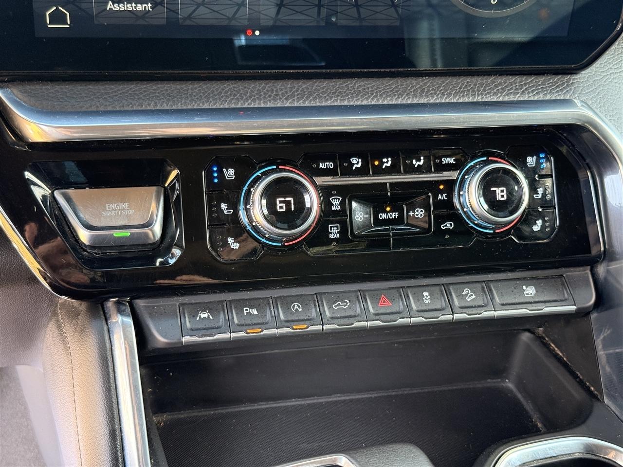 GMC Sierra 1500 4WD Crew Cab 147" Denali 2022