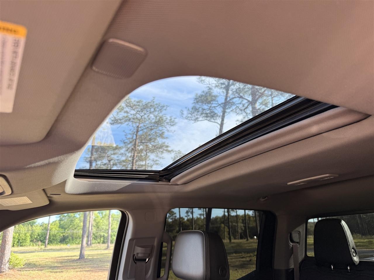 GMC Sierra 1500 4WD Crew Cab 147" Denali 2022