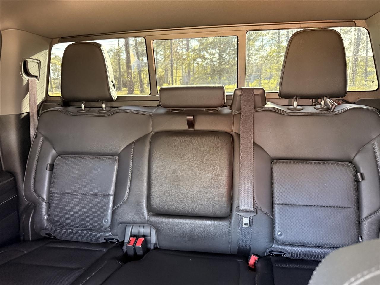 GMC Sierra 1500 4WD Crew Cab 147" Denali 2022