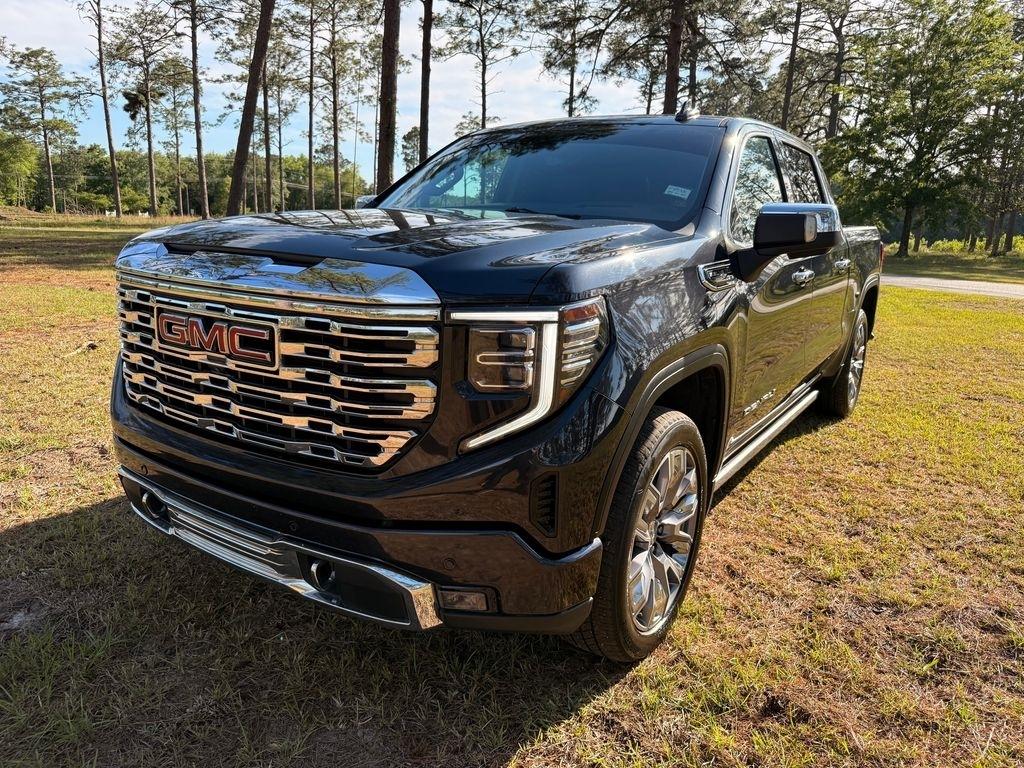 2022 GMC Sierra 1500 4WD Crew Cab 147" Denali