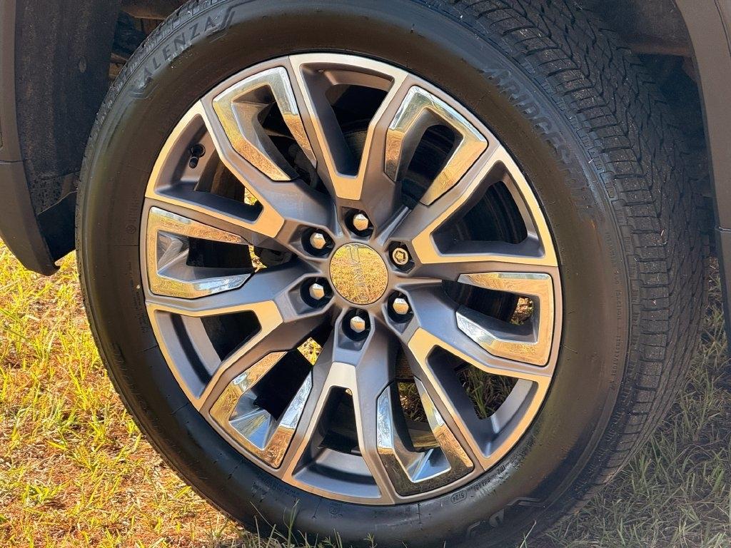 GMC Sierra 1500 4WD Crew Cab 147" Denali 2022
