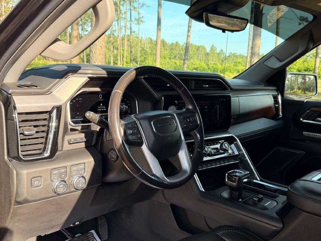 GMC Sierra 1500 4WD Crew Cab 147" Denali 2022
