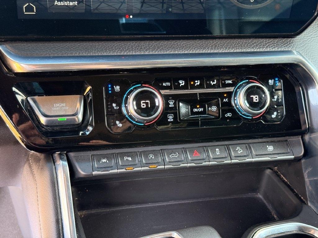 GMC Sierra 1500 4WD Crew Cab 147" Denali 2022