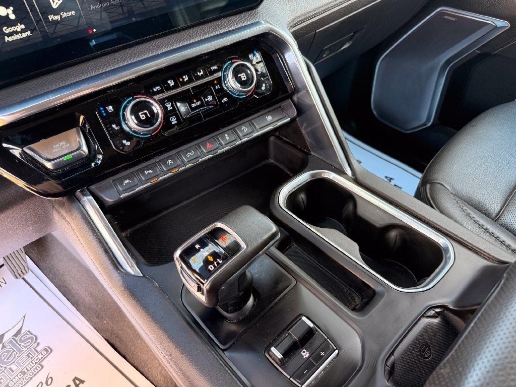GMC Sierra 1500 4WD Crew Cab 147" Denali 2022
