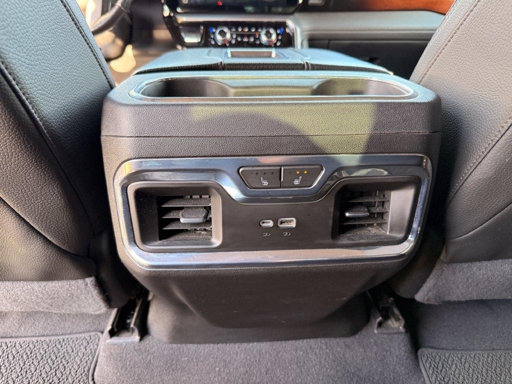 GMC Sierra 1500 4WD Crew Cab 147" Denali 2022