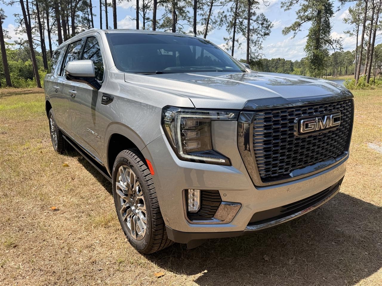 GMC Yukon XL 4WD 4dr Denali Ultimate 2024