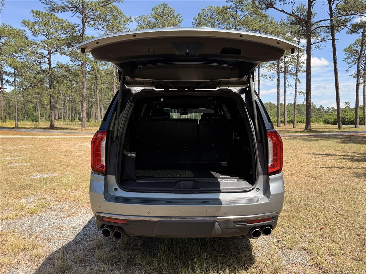 GMC Yukon XL 4WD 4dr Denali Ultimate 2024