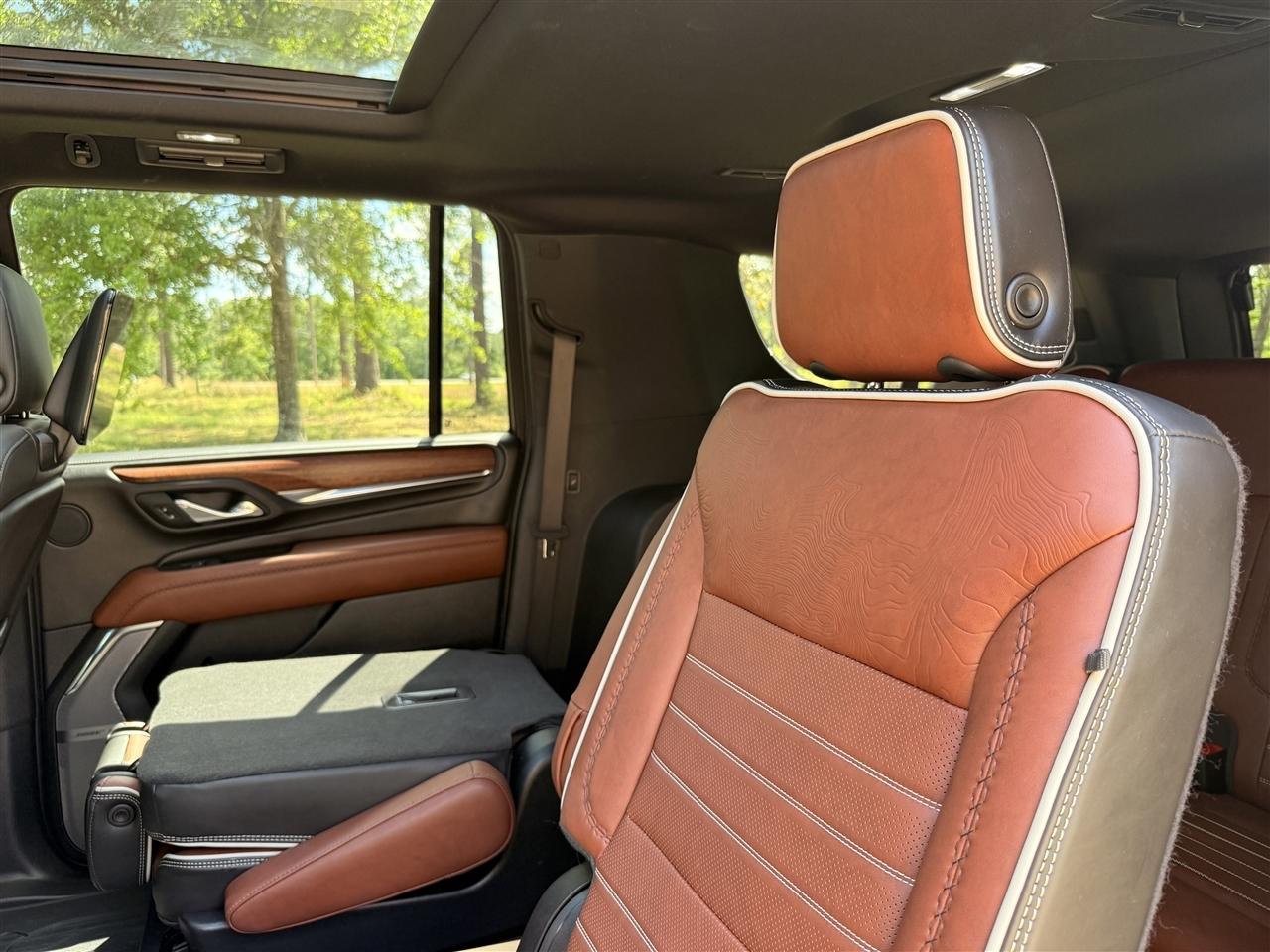 GMC Yukon XL 4WD 4dr Denali Ultimate 2024