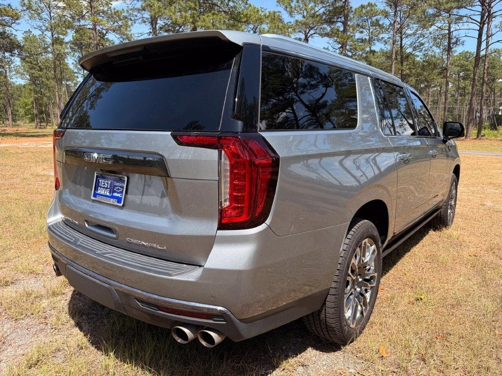 GMC Yukon XL 4WD 4dr Denali Ultimate 2024