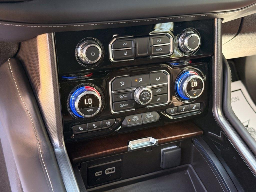 GMC Yukon XL 4WD 4dr Denali Ultimate 2024