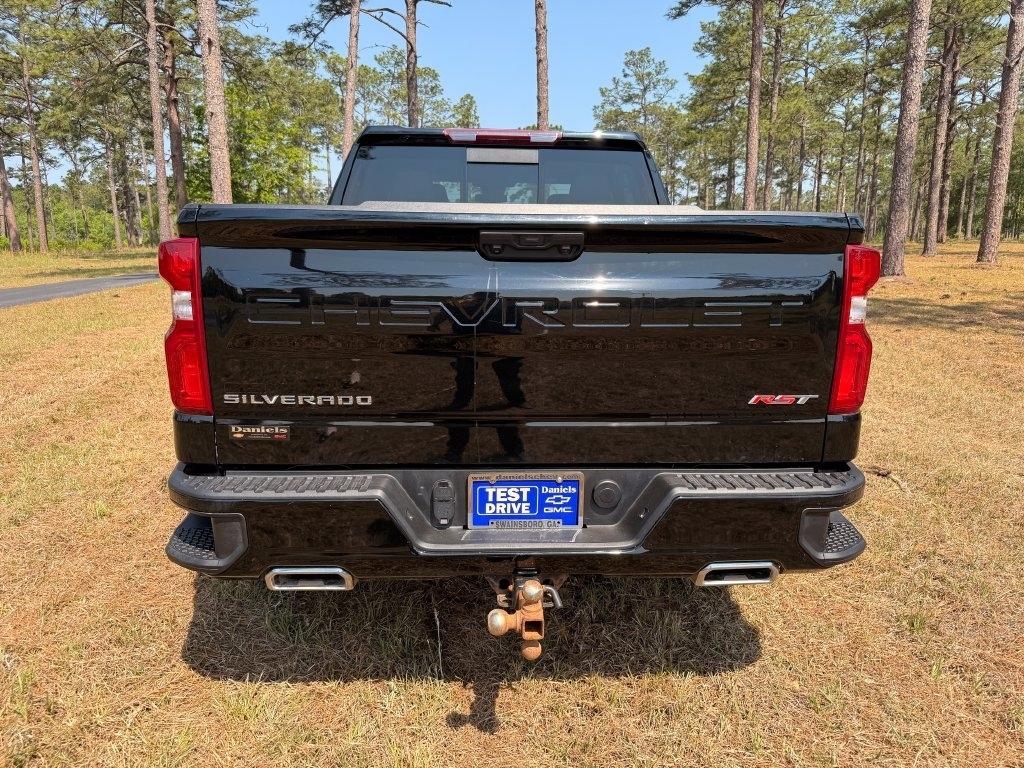 Chevrolet Silverado 1500 4WD Crew Cab 147" RST 2023