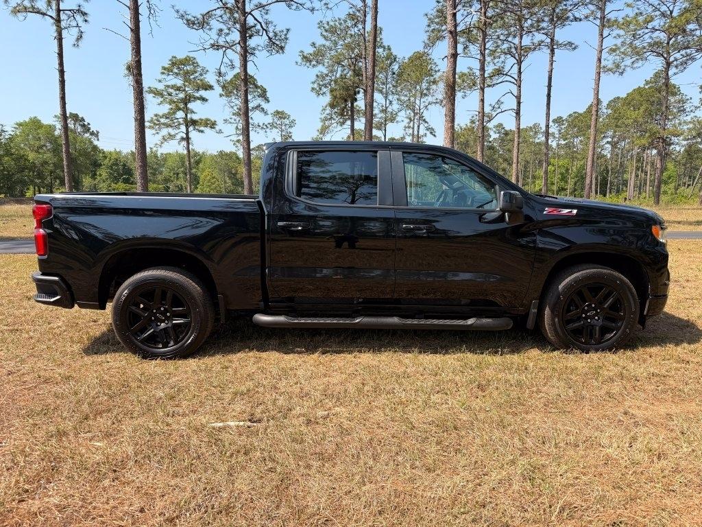 Chevrolet Silverado 1500 4WD Crew Cab 147" RST 2023