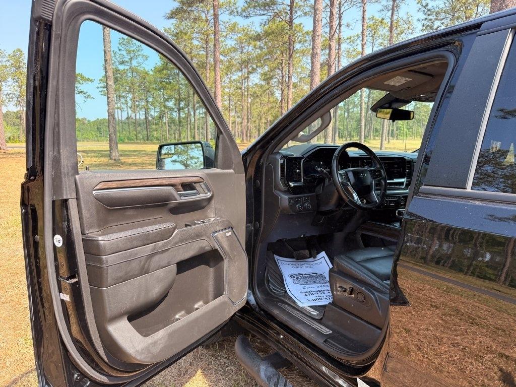 Chevrolet Silverado 1500 4WD Crew Cab 147" RST 2023
