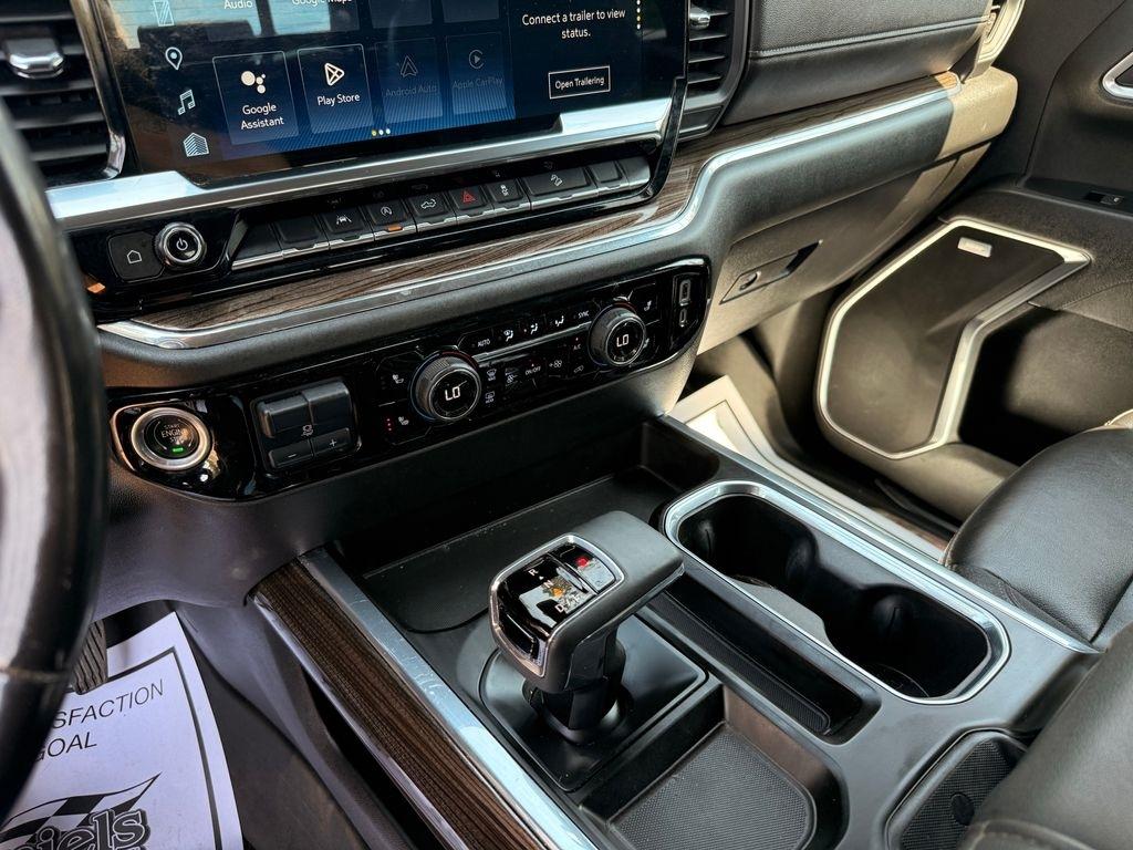 Chevrolet Silverado 1500 4WD Crew Cab 147" RST 2023