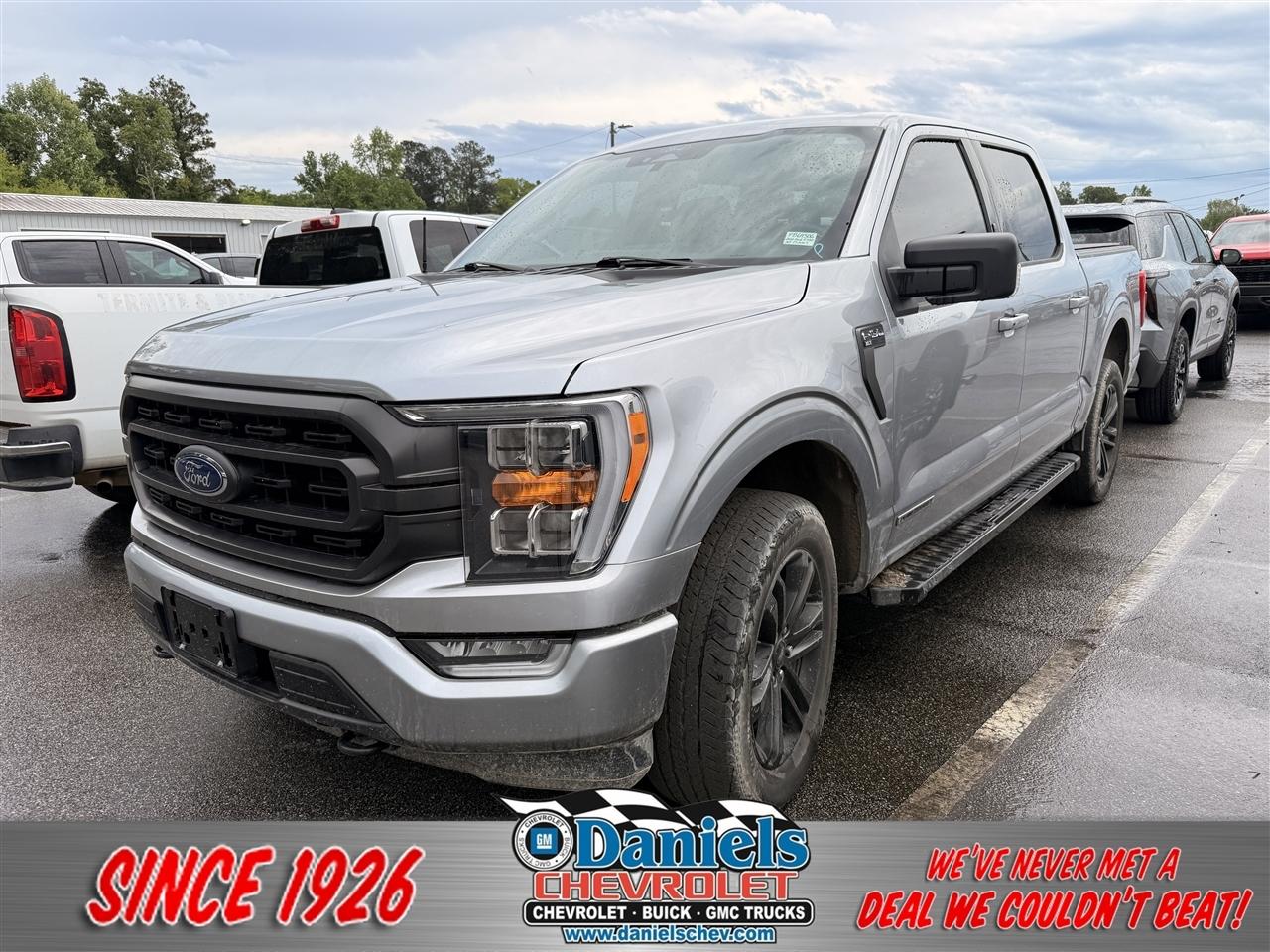 2022 Ford F-150 XL 4WD SuperCrew 5.5' Box