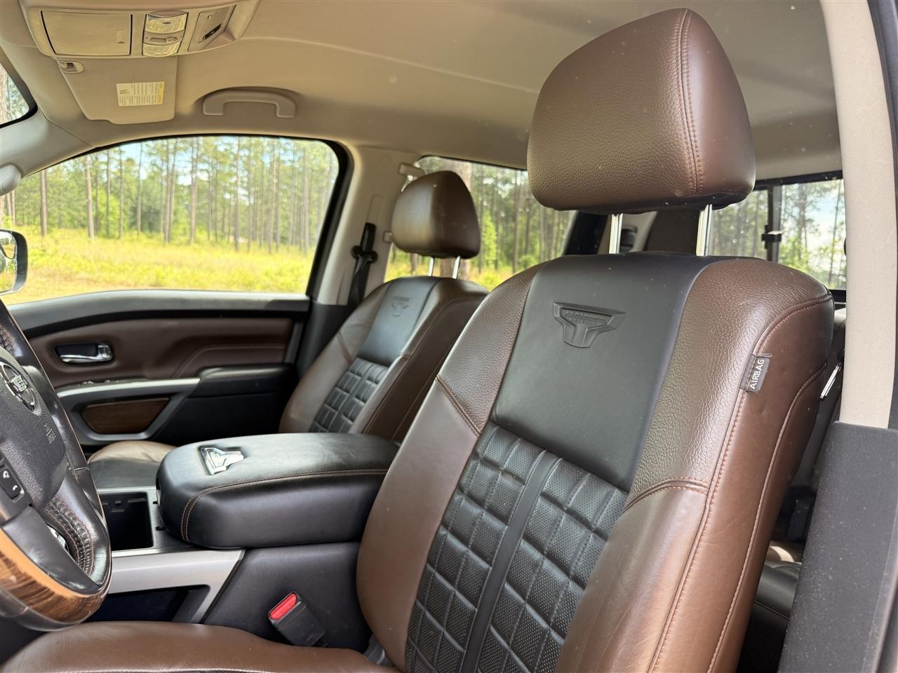 Nissan Titan 4x4 Crew Cab Platinum Reserve 2018