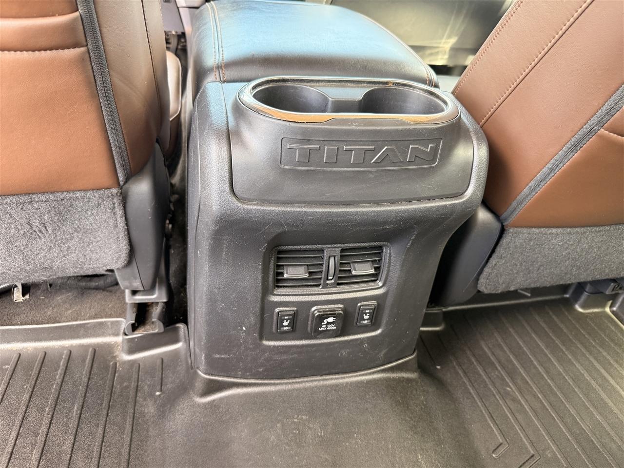 Nissan Titan 4x4 Crew Cab Platinum Reserve 2018