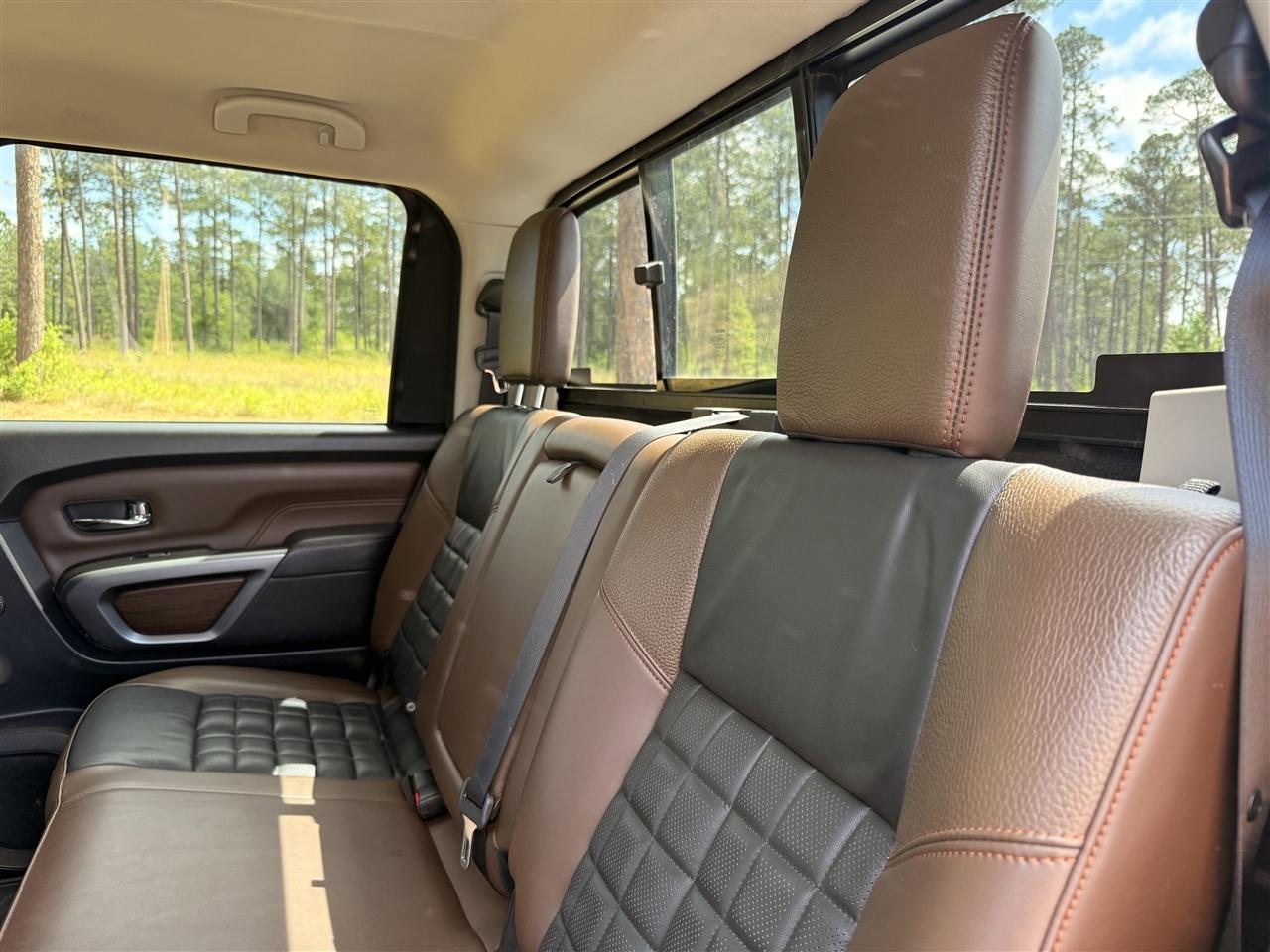 Nissan Titan 4x4 Crew Cab Platinum Reserve 2018