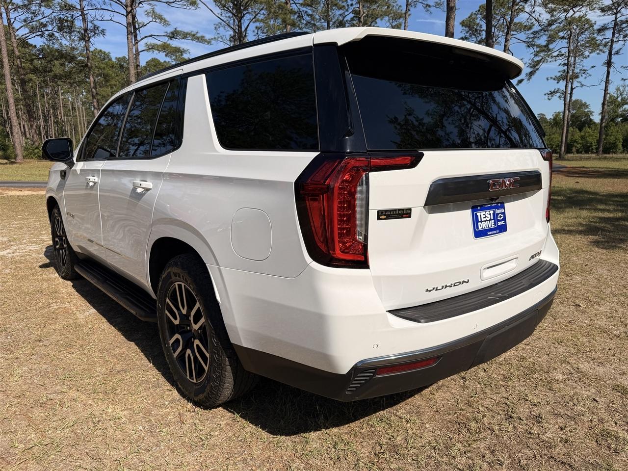 GMC Yukon 4WD 4dr AT4 2023