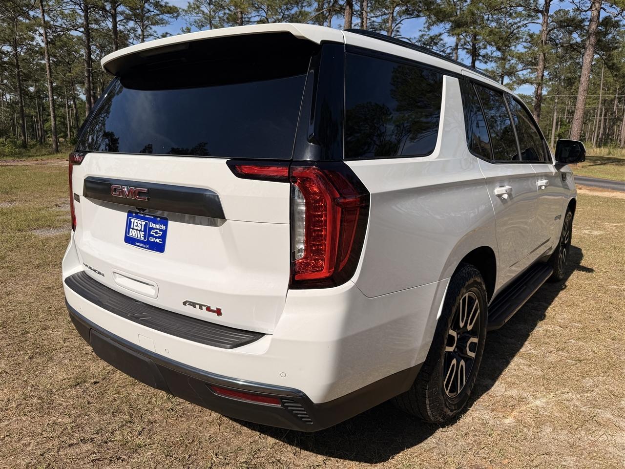GMC Yukon 4WD 4dr AT4 2023