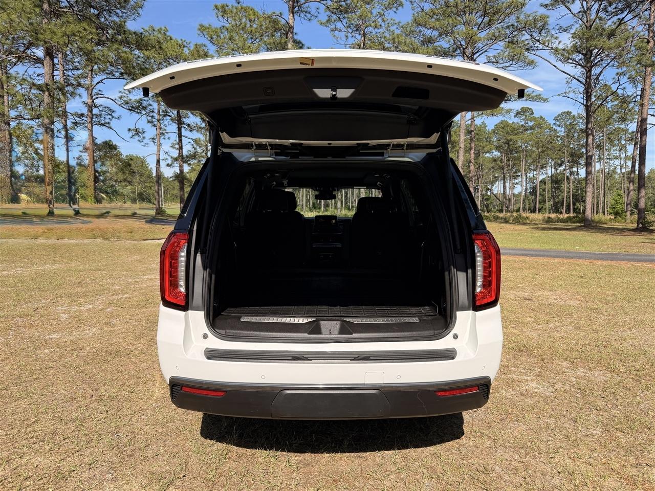 GMC Yukon 4WD 4dr AT4 2023