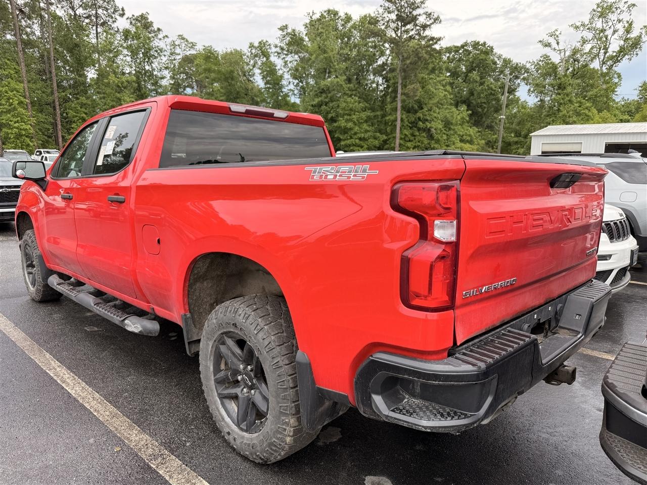 Chevrolet Silverado 1500 4WD Crew Cab 157" Custom Trail Boss 2020