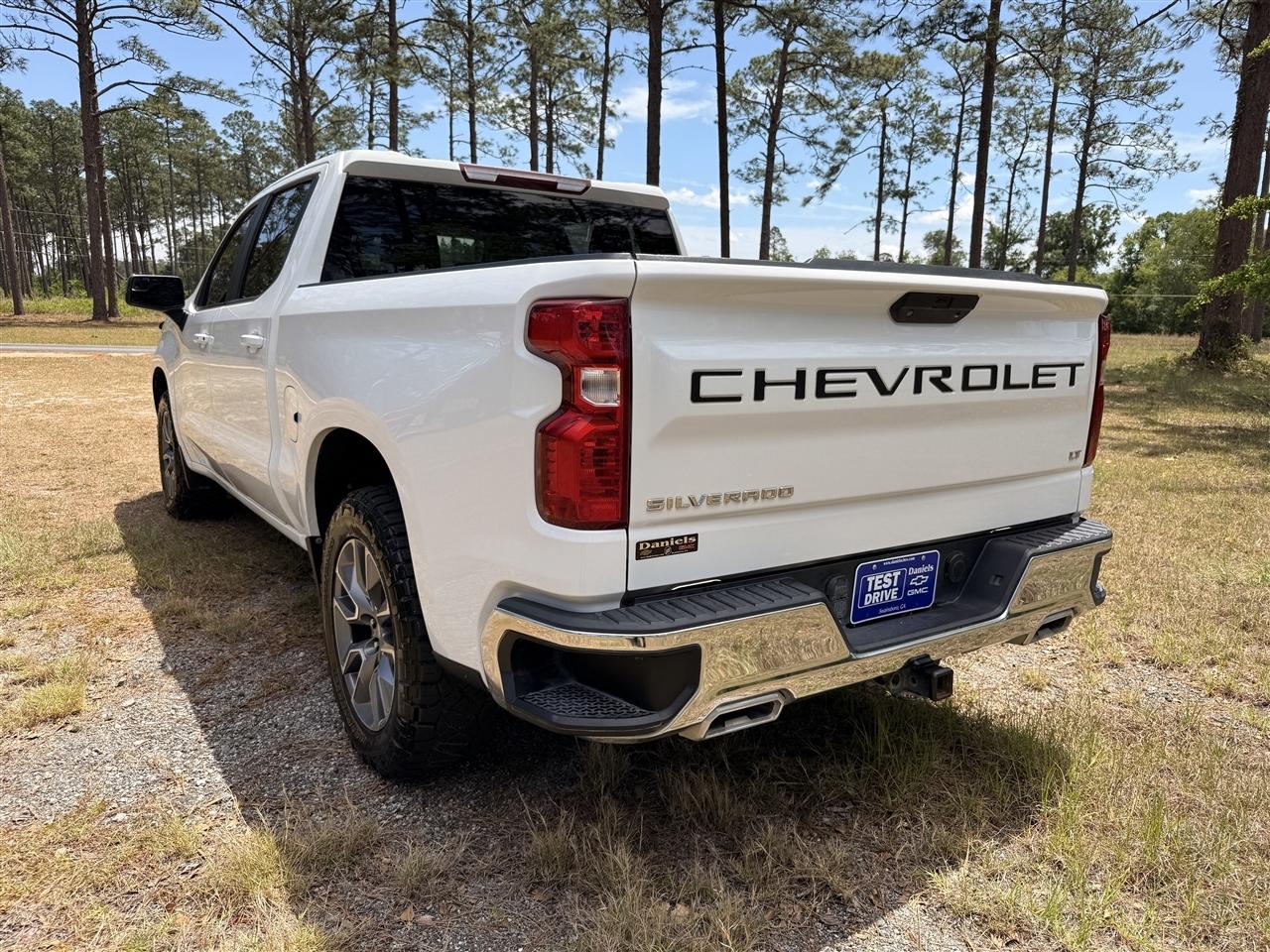Chevrolet Silverado 1500 LTD 4WD Crew Cab 147" LT w/1LT 2022