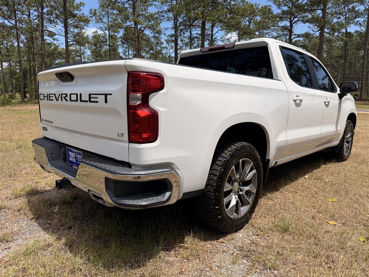 Chevrolet Silverado 1500 LTD 4WD Crew Cab 147" LT w/1LT 2022