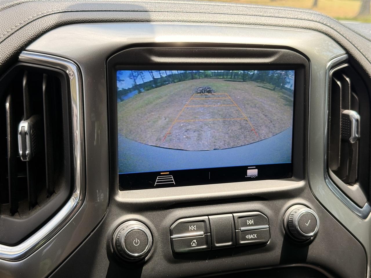 Chevrolet Silverado 1500 LTD 4WD Crew Cab 147" LT w/1LT 2022